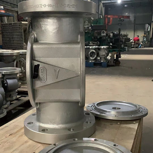 runzhufamen DN150 natural gas pipeline valve body and upper and lower bonnet  With double nozzle breathing valve  Aluminum alloy pipe clamp valve  Control valve